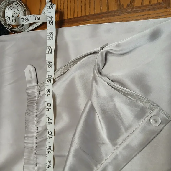 St. John Silver Gray Wide Leg Pants - Picture 11 of 12